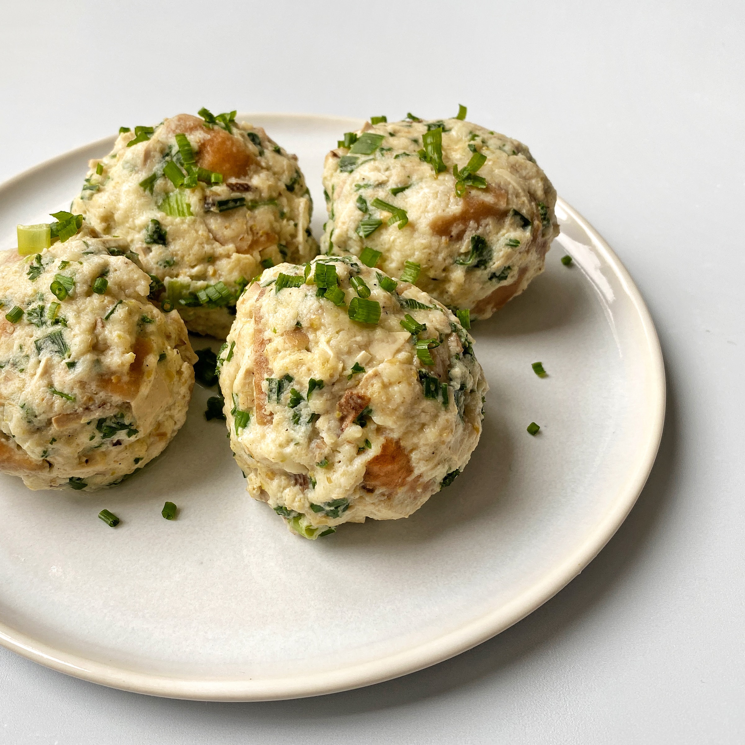 Glutenfreie Brezenknödel Rezept selbst machen | Alnatura